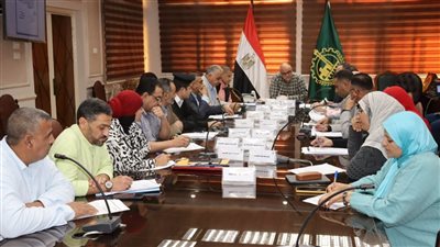 محافظ القليوبية يترأس اجتماع اللجنة العليا للإعلانات بالمحافظة