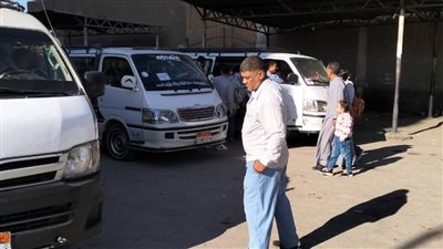 محافظ سوهاج يوجه بمتابعة يومية للمواقف العامة وخطوط تلقي شكاوى المواطنين