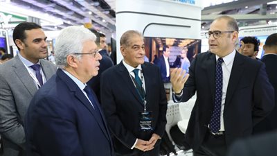 وزير التعليم العالي يعلن إطلاق منصة وطنية جديدة للحوسبة المتقدمة للباحثين