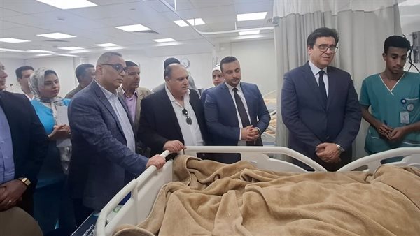 وزير الثقافة يطمئن