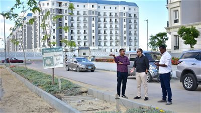 رئيس جهاز العلمين يوجّه برفع المخلفات من المواقع مع زيادة معدلات التنفيذ بالمواقع الإنشائية