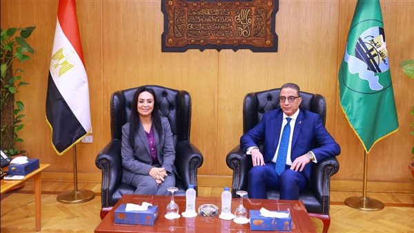 وزيرة التضامن ومحافظ