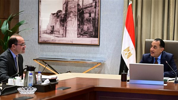 رئيس الوزراء ووزير