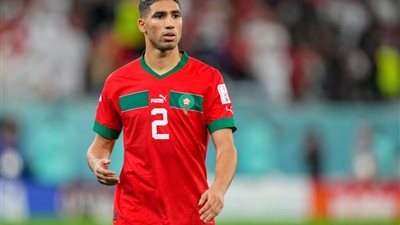 بـ6 ساعات تأهيل يوميًا.. أشرف حكيمي يسابق الزمن للمشاركة مع المغرب بأمم إفريقيا