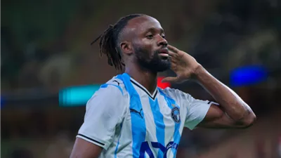 جوائز كاف| إبراهيم ماييلي نجم بيراميدز يفوز بجائزة أفضل لاعب داخل القارة