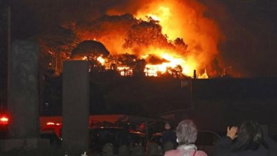 الأكبر منذ 50 عامًا.. حريق ضخم يجتاح مدينة ساحلية في اليابان ويدمر 170 مبنى