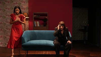 مسرحية روزمارِي تمزج بين الكوميديا والألم بمشاركة مايا يمّين وبياريت قطريب