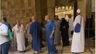 اندلاع حريق بأحد الفنادق السياحية في السعودية.. والدفاع المدني يجلي النزلاء 