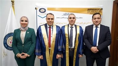 منح درجة الدكتوراه في إدارة الأعمال للباحثين أحمد عبد اللاه وأبو بكر عبد اللاه وسط حضور أكاديمي رفيع