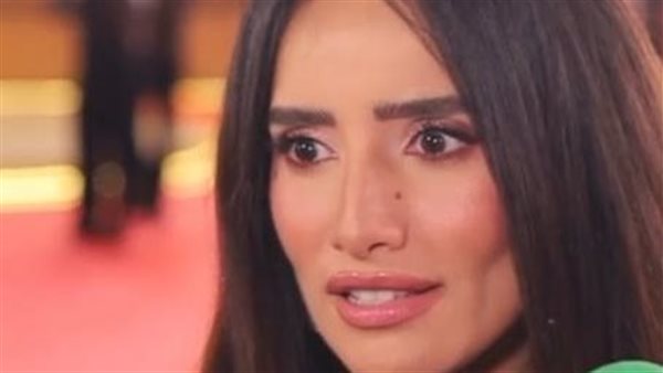 الفنانة زينة 