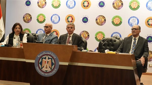 رئيس مصلحة الجمارك