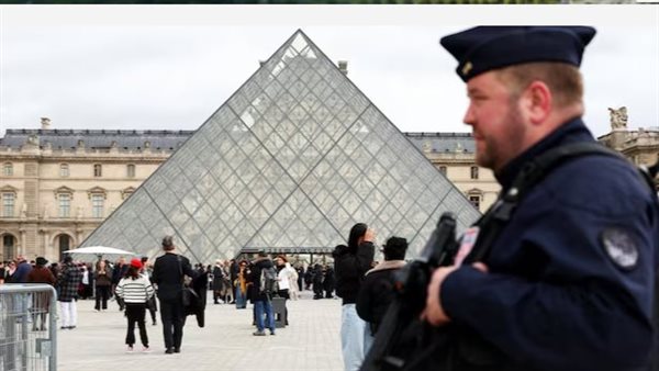 متحف اللوفر 