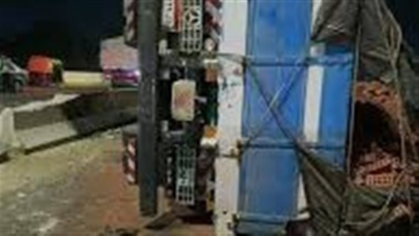 انقلاب سيارة محملة