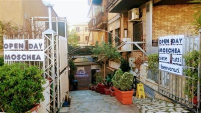 حزب الليجا الإيطالي يحذر من مساجد غير قانونية في روما ويطلق خطة لرصدها