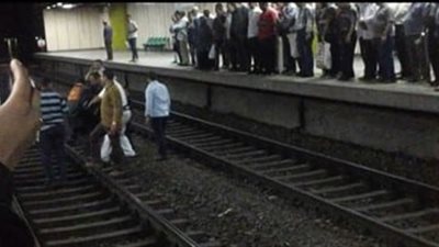 شاب رمى نفسه أمام القطار.. عودة حركة المترو بالخط الأول بعد تعطيلها أكثر من 15 دقيقة