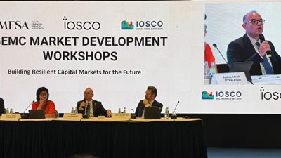 رئيس الرقابة المالية: استراتيجية شاملة لنشر المعرفة المالية بالتعاون مع الجامعات والمؤسسات التعليمية بالمحافظات