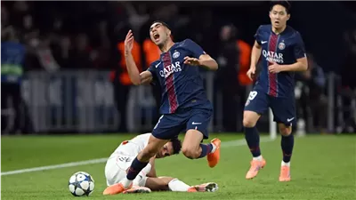 بسبب تدخله العنيف على حكيمي.. يويفا يقرر إيقاف لويس دياز 3 مباريات