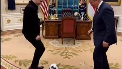 ترامب يلعب الكرة مع كريستيانو رونالدو في البيت الأبيض.. ما القصة؟