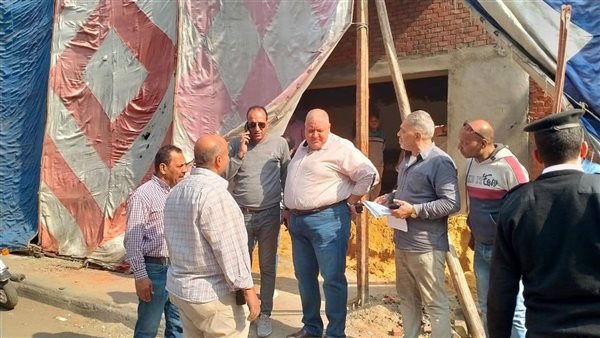 رئيس حي الساحل يقود