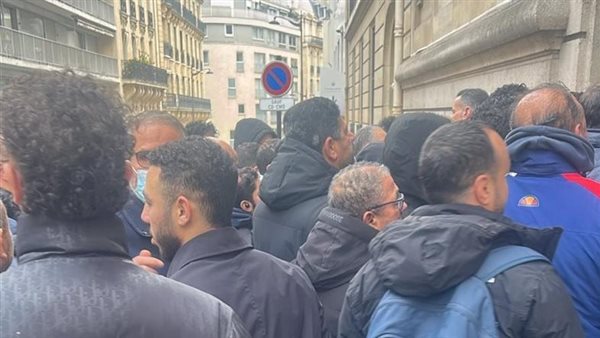 استمرار توافد المصريين