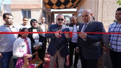 محافظ أسيوط يفتتح معرض مشغولات دار الرعاية الاجتماعية للرجال ويشيد بمهارات النزلاء