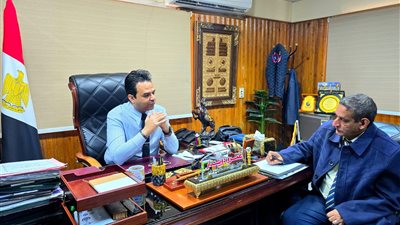 وكيل صحة سوهاج يناقش معايير المتابعة وخطة تشغيل مستشفى ساقلتة بعد تطويره