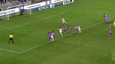 إبراهيم عادل يهدر ركلة جزاء.. التعادل الإيجابي يحسم مباراة العين والجزيرة بالدوري الإماراتي