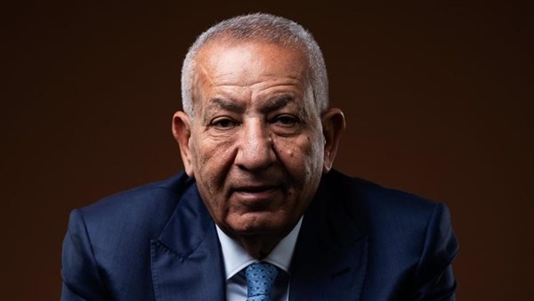 رجل الأعمال كامل