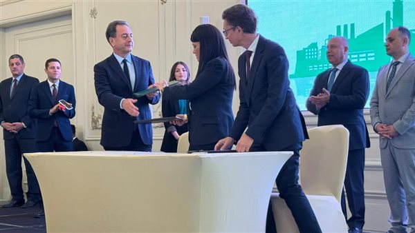 لحظة إطلاق البرنامج