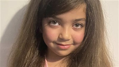 حياتنا وقفت بعد موتها.. أول تعليق لوالدة الصغيرة أيسل عمرو ضحية الاعتداء الجنسي في حمام سباحة