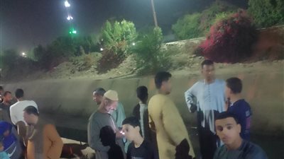 ضحية الكرة.. تشييع جثمان تلميذ غرق في مياه ترعة خلال لهوه بقنا 