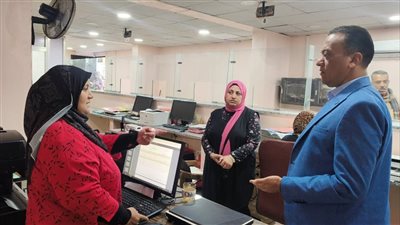 محافظ أسيوط يوجه بتكثيف المتابعة لأعمال لجنتي التقنين والتصالح بمركز ومدينة أسيوط وتسريع إنهاء الملفات