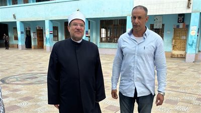 وزير الأوقاف السابق يدلي بصوته في المرحلة الثانية بانتخابات مجلس النواب