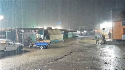سقوط أمطار خفيفة بالشلاتين.. وتحذيرات من السيول في البحر الأحمر