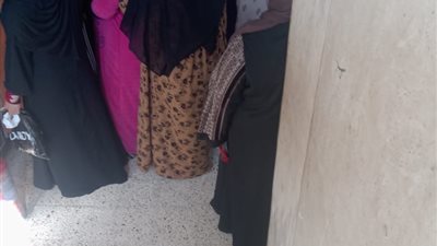 توافد المواطنين على مدرسة سعد الدين الشاذلي بقليوب في اليوم الثاني لانتخابات مجلس النواب