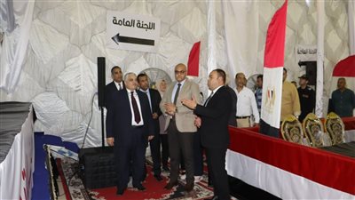 محافظ القليوبية يتفقد اللجان العامة للفرز.. ويؤكد: جاهزية تامة وتأمين شامل لضمان شفافية النتائج