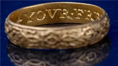 خاتم ذهبي مرتبط بمؤامرة البارود الإنجليزية يُعرض في مزاد علني.. ما القصة؟ 