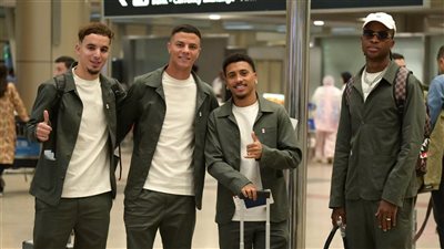 بعثة الزمالك تصل إلى مطار القاهرة استعدادًا للسفر إلى جنوب إفريقيا