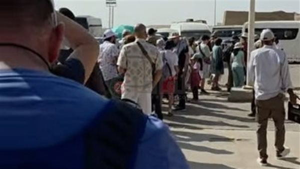 طوابير للسائحين بحتشبسوت