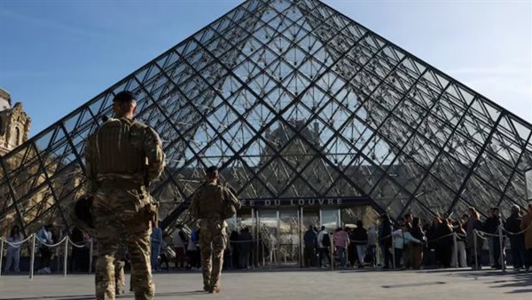 متحف اللوفر 