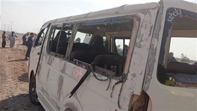 15 مصابا بينهم 3 تلاميذ أشقاء.. ننشر تفاصيل حادث انقلاب ميكروباص في قنا 