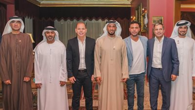 تفاصيل زيارة رئيس المجلس الوطني للإعلام بالإمارات لـ الزعيم عادل إمام