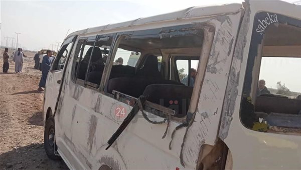 انقلاب سيارة ميكروباص