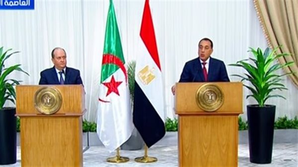 رئيس الوزراء فى مؤتمر