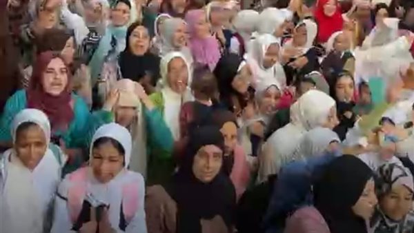 مسيرة نسائية في المنوفية