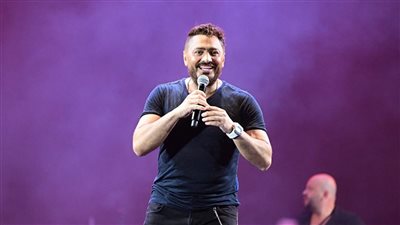 بتحسن كل يوم.. تامر حسني يوضح حقيقة تعرضه لخطأ طبي بعد عملية استئصال جزء من الكلى