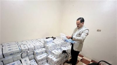 ضبط منشأة تبيع مياهًا عادية بزعم أنها مياه زمزم في الدقهلية