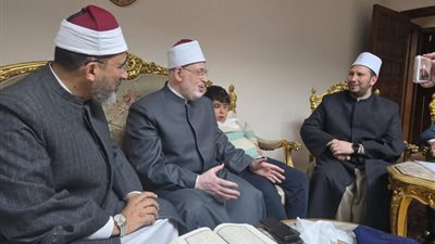 آية في حفظ القرآن ومن القدرات الخاصة.. وكيل الأزهر يلتقي الصغير زياد عمر بعد إبهاره السوشيال ميديا 