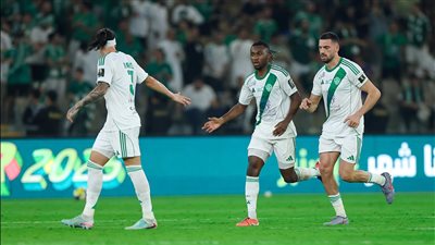 أهلي جدة يتأهل إلى نصف نهائي كأس الملك السعودي بعد فوز مثير على القادسية