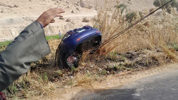 انقلاب سيارة ملاكي